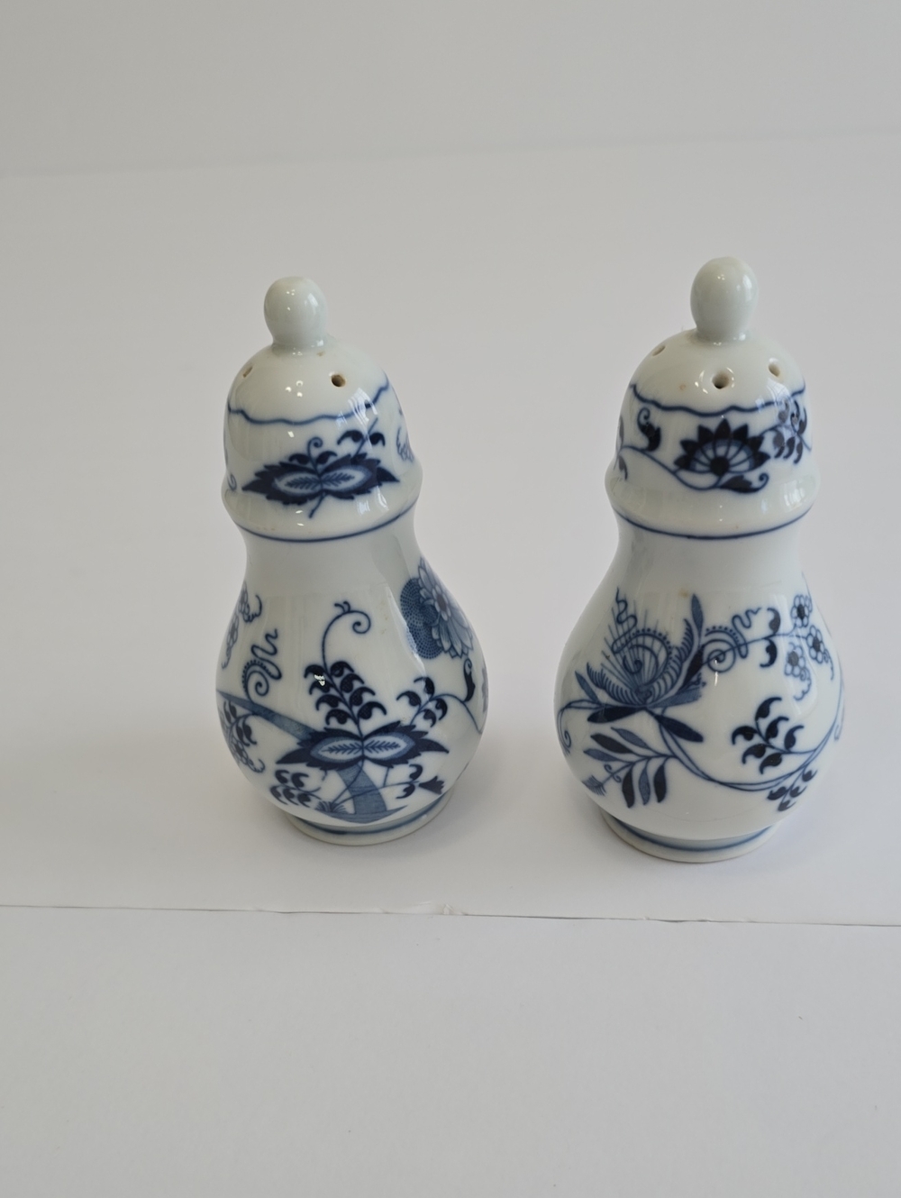 Vintage Blue Danube Blue Onion Salt & Pepper Shakers Porcelain Japan